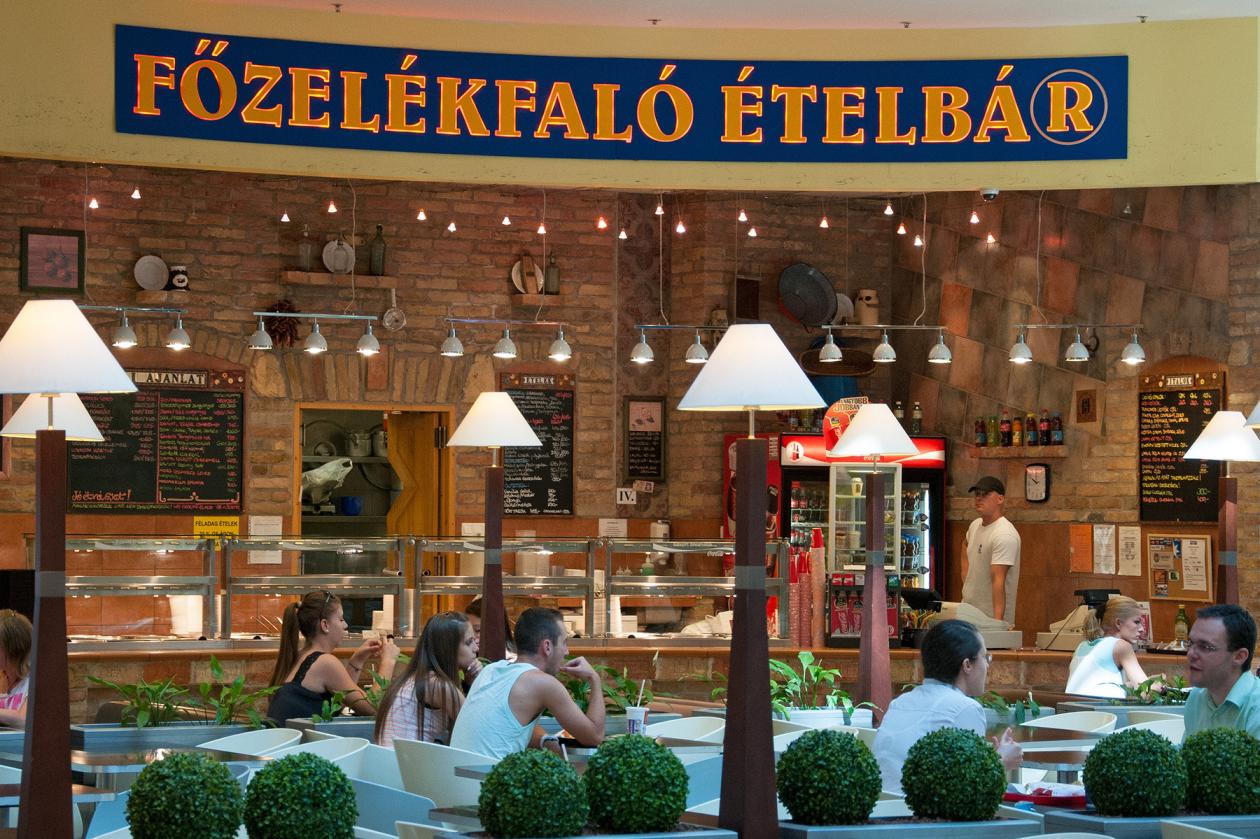 F�zel�kfal� Ar�na